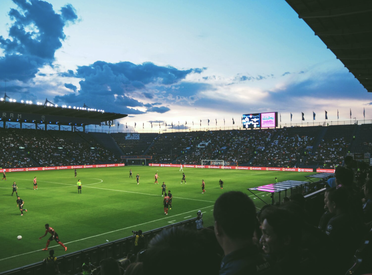 5 Compelling Reasons to Buy Sports Tickets Online from a Trusted Source